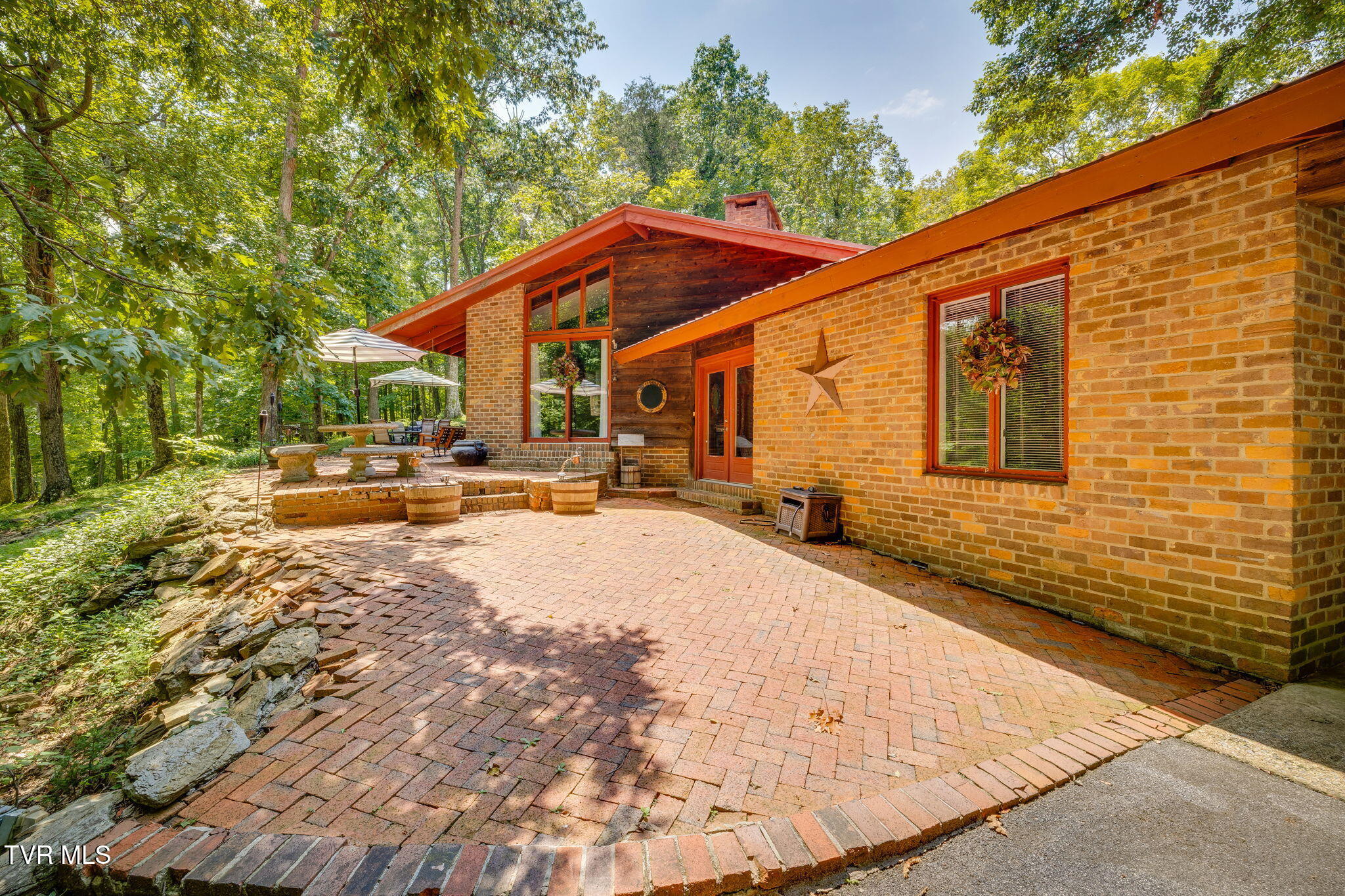 1236 Goshen Valley Road Church Hill, TN 37642 - Photo 5 of 47 004