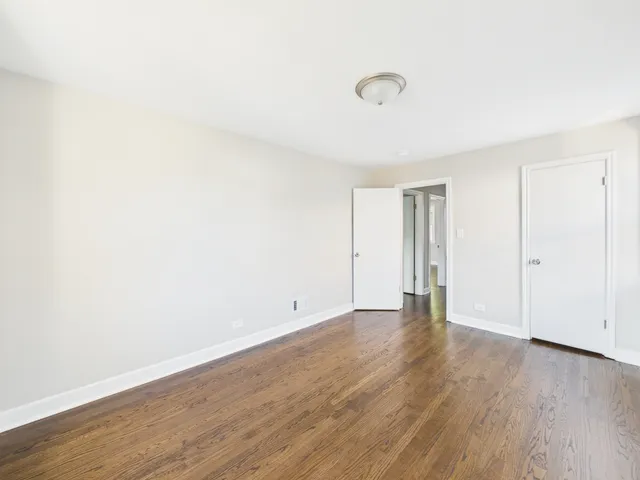 $289,900 | 5333 West Quincy Street, Chicago, IL 60644