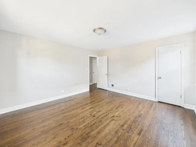 $289,900 | 5333 West Quincy Street, Chicago, IL 60644