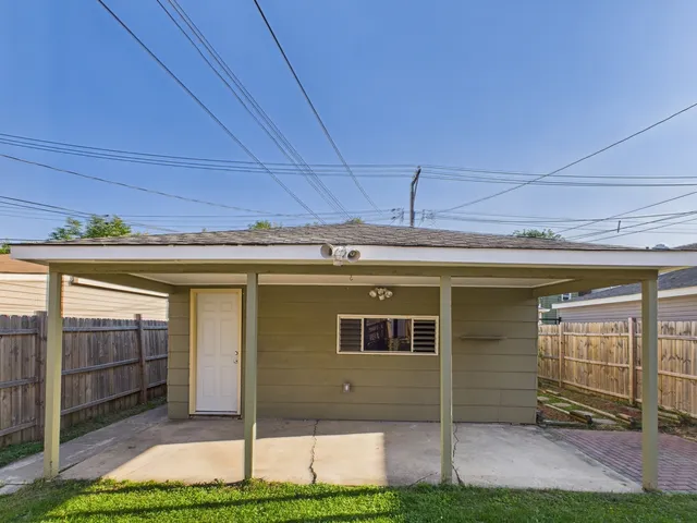 $289,900 | 5333 West Quincy Street, Chicago, IL 60644