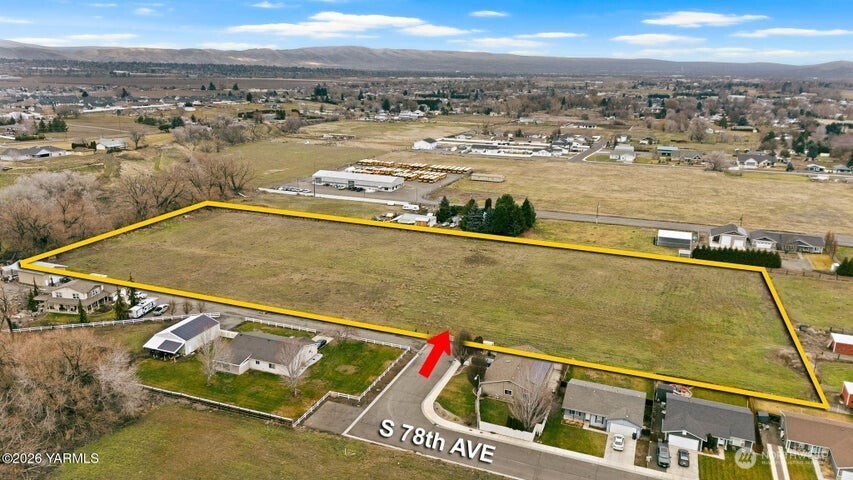 7703 Ahtanum Road Yakima, WA 98903 - Photo 2 of 14