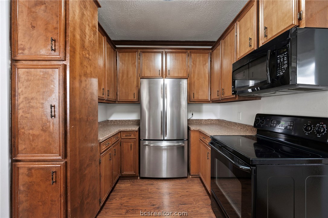 711 East 27th Street Bryan, TX 77803 - Photo 8 of 22