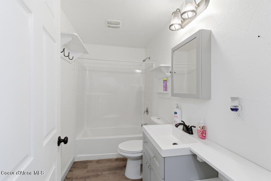 713 Earle Street Mullan, ID 83846 - Photo 14 of 22 014-713EarleStreet-Mullan-ID-83846-SMALL