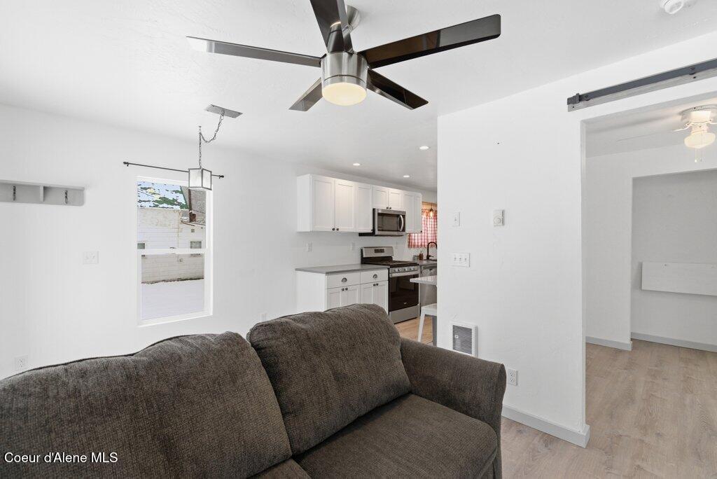 713 Earle Street Mullan, ID 83846 - Photo 6 of 22 006-713EarleStreet-Mullan-ID-83846-SMALL