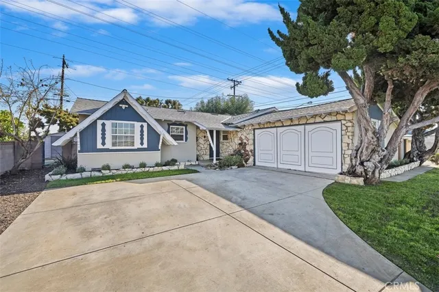 $949,900 | 13472 Iowa Street, Westminster, CA 92683