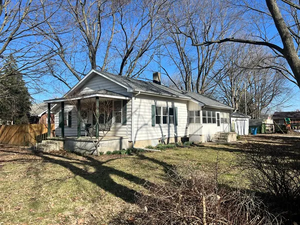$123,500 | 207 Southwest 6th Street, Atlanta, IL 61723