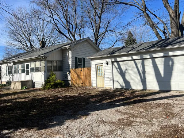 $123,500 | 207 Southwest 6th Street, Atlanta, IL 61723