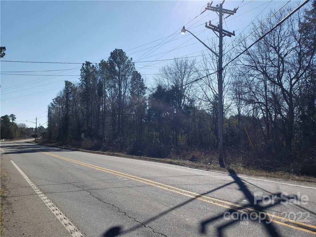 330 Porter Road Rock Hill, SC 29730 - Photo 23 of 32 a view of a backyard