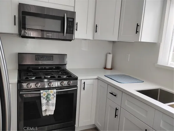 $2,800 | 428 Golden Springs Drive, Unit E, Diamond Bar, CA 91765
