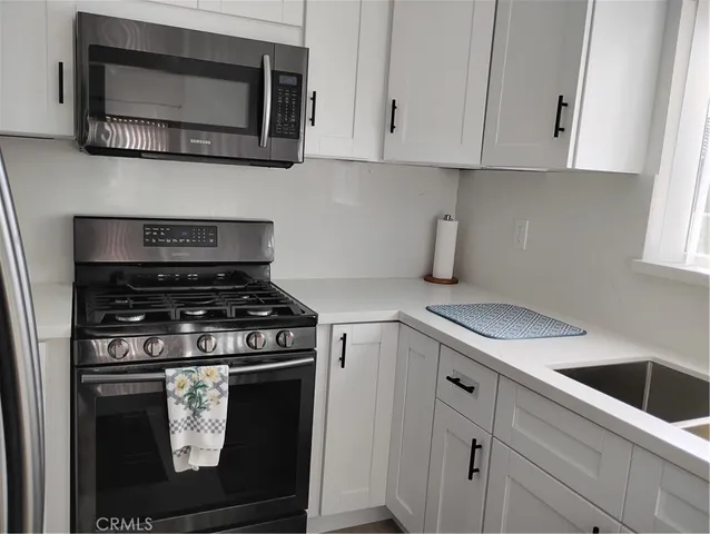 $2,950 | 428 Golden Springs Drive, Unit E, Diamond Bar, CA 91765