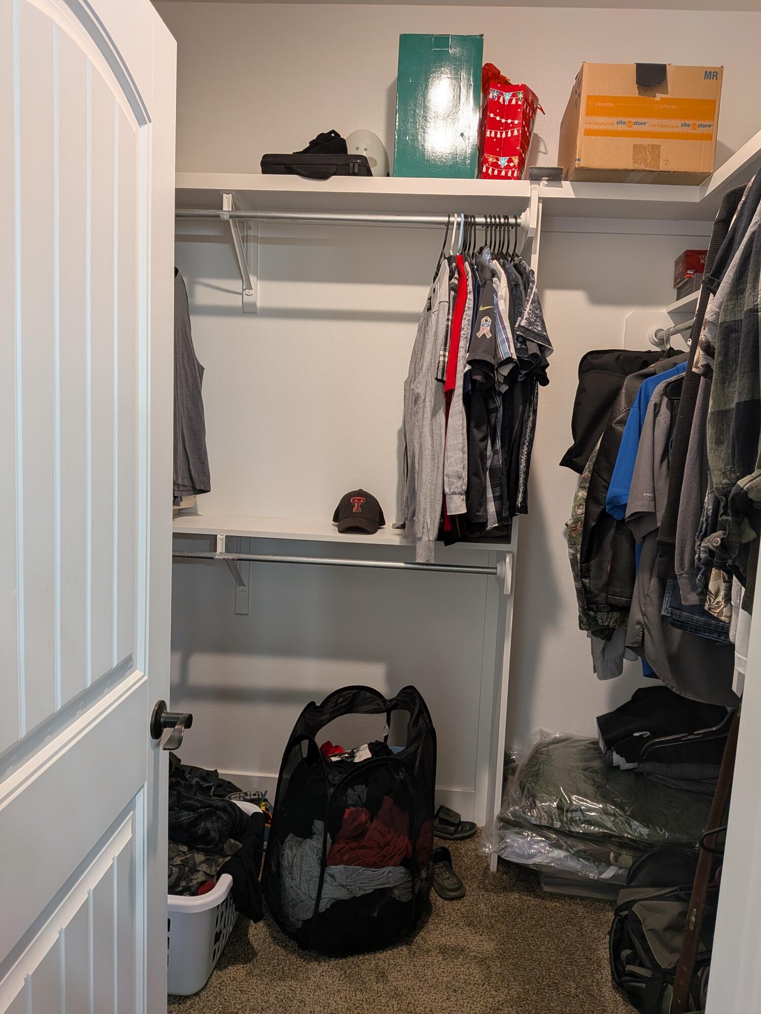 6913 18th Street Lubbock, TX 79416 - Photo 38 of 38 Master closet