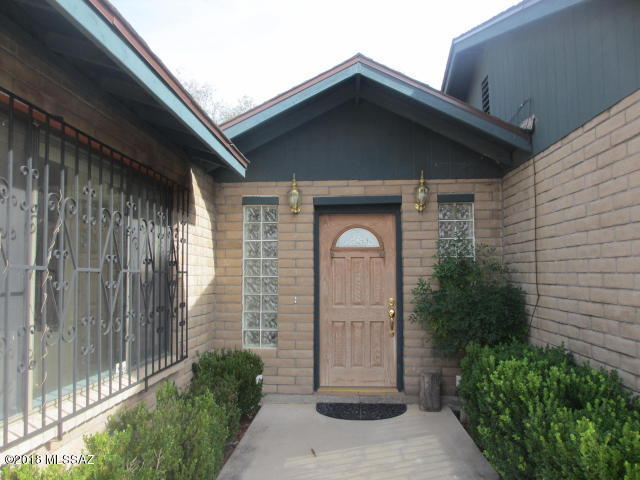 1063 Pendleton Drive Rio Rico, AZ 85648 - Photo 2 of 46
