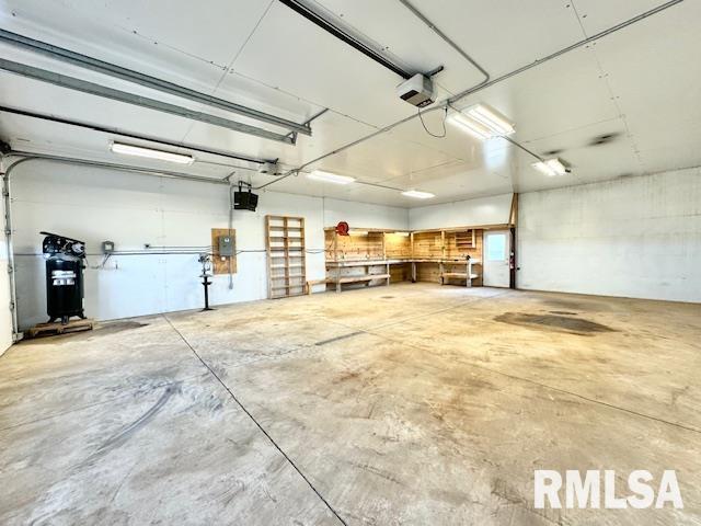 2058 250th Street Bennett, IA 52721 - Photo 19 of 52 Gallery Image 19