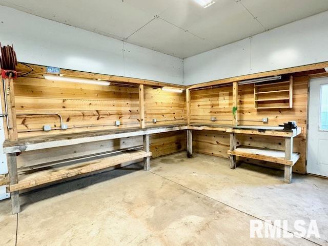 2058 250th Street Bennett, IA 52721 - Photo 20 of 52 Gallery Image 20