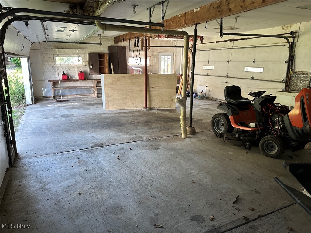 10089 Bartholomew Road Chagrin Falls, OH 44023 - Photo 46 of 49 Out building garage