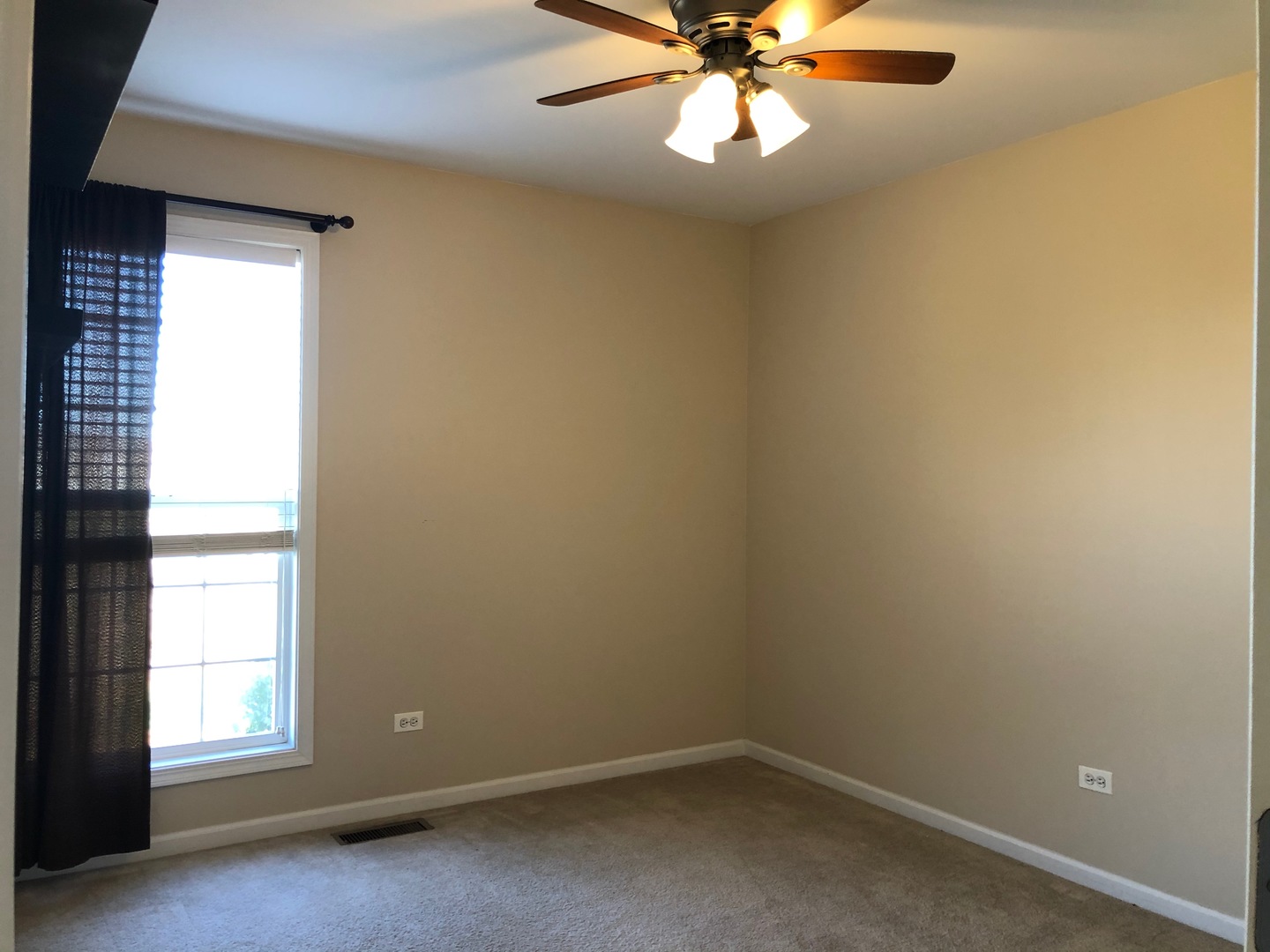 2010 Ivy Ridge Drive Hoffman Estates, IL 60192 - Photo 19 of 39