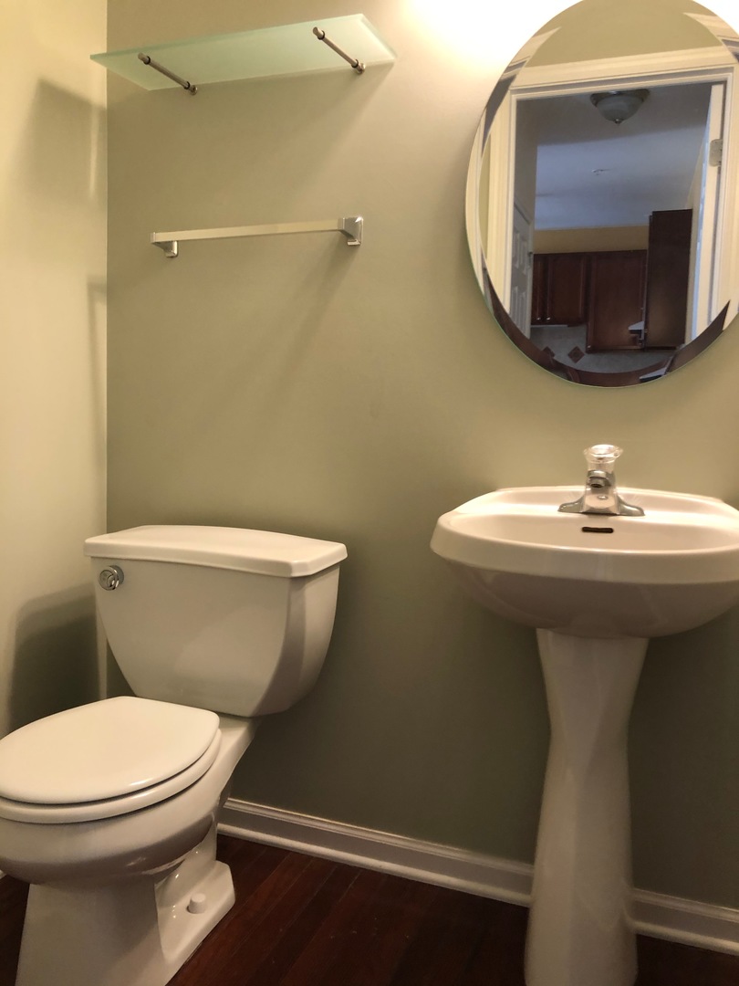 2010 Ivy Ridge Drive Hoffman Estates, IL 60192 - Photo 8 of 39