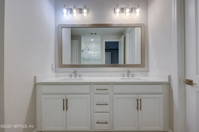 $2,400 | 7435 Calusa Court, Jacksonville, FL 32256