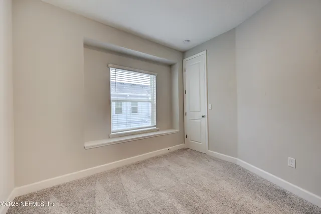 $2,400 | 7435 Calusa Court, Jacksonville, FL 32256