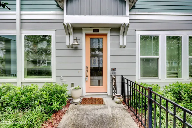 $2,400 | 7435 Calusa Court, Jacksonville, FL 32256