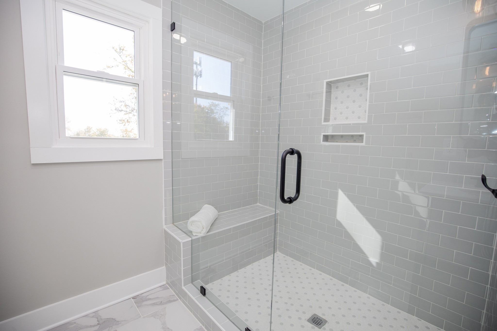 113 Old Parkers Chapel Road Portland, TN 37148 - Photo 17 of 27 a bathroom with a shower