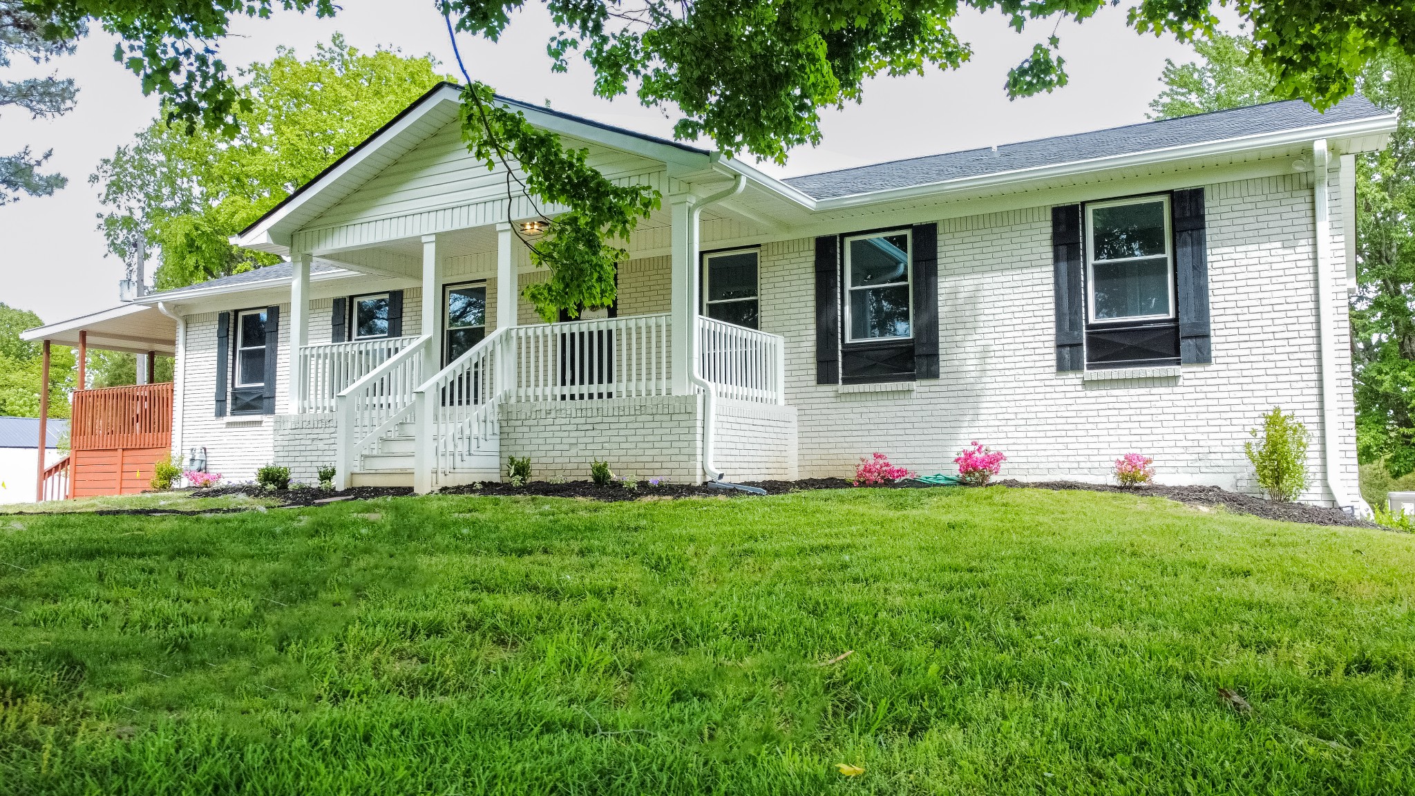 113 Old Parkers Chapel Road Portland, TN 37148 - Photo 2 of 27 a view of a house with backyard