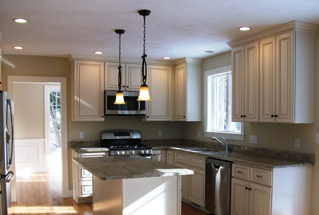 8 Porter Road Natick, MA 01760 - Photo 4 of 16 Gallery Image 4