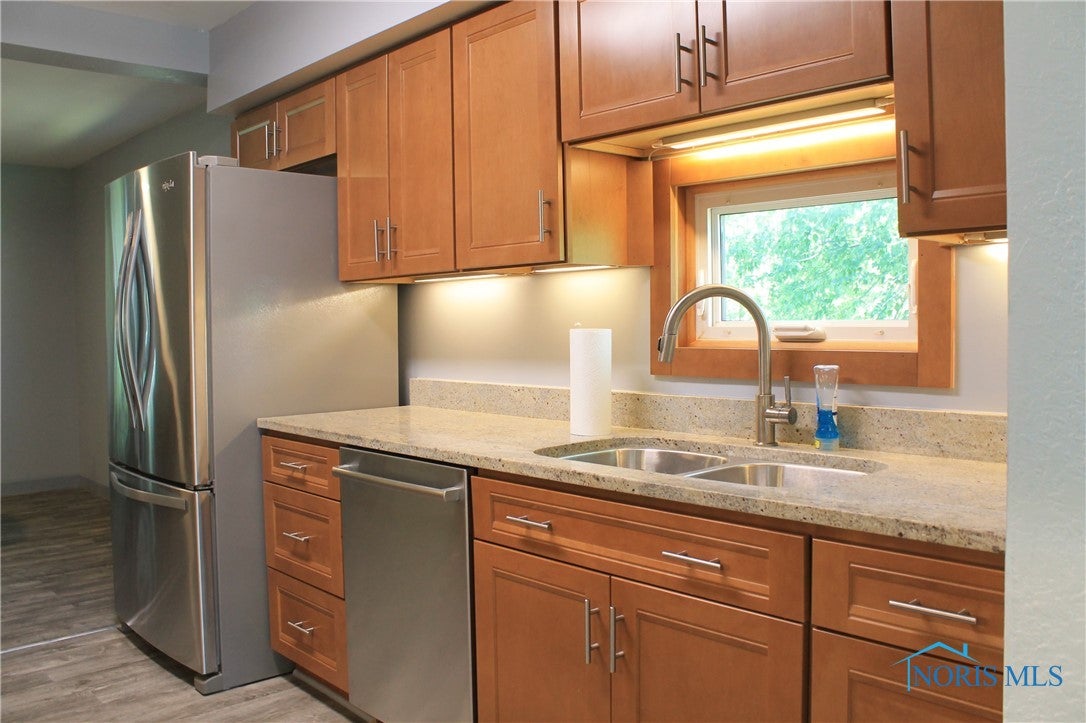 902 North Centennial Road Toledo, OH 43617 - Photo 23 of 50 Gallery Image 23