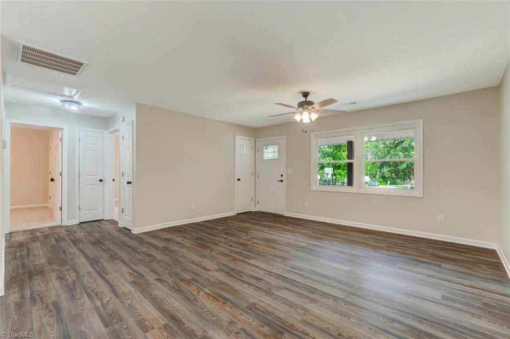 235 Sparrow Road Eden, NC 27288 - Photo 9 of 32 Gallery Image 9
