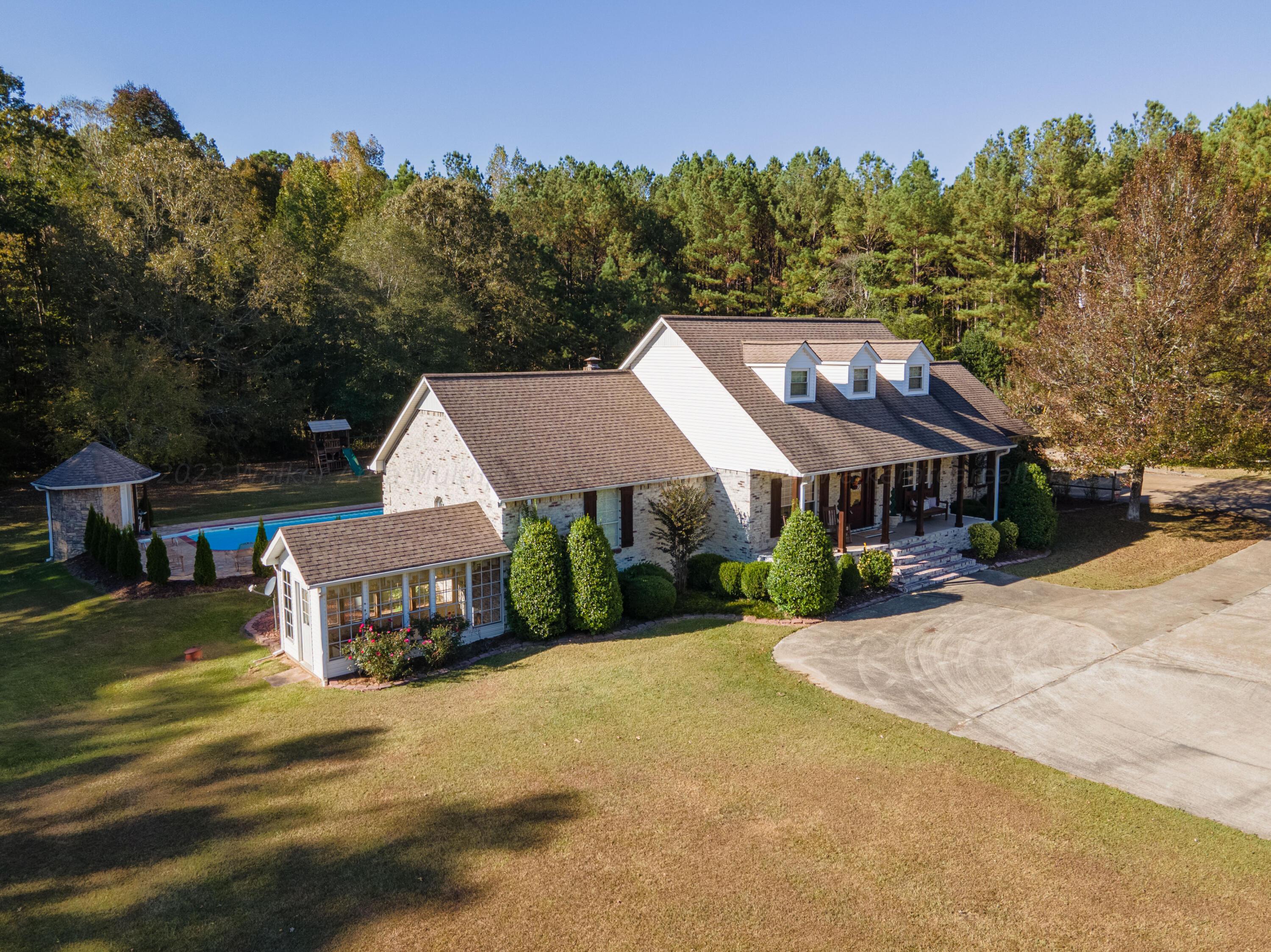5804 Greenbriar Loop Jasper, AL 35503 - Photo 2 of 48 Gallery Image 2