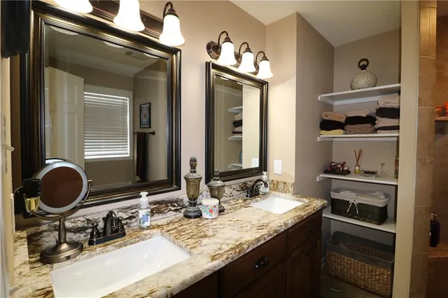 $409,000 | 4703 Wilshire Drive North, St. Joseph, MO 64506