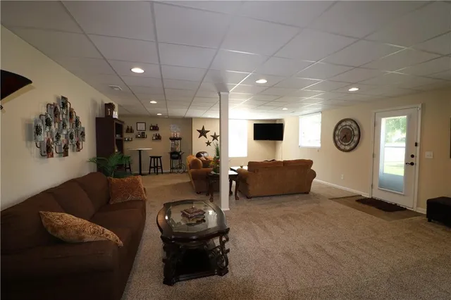 $409,000 | 4703 Wilshire Drive North, St. Joseph, MO 64506