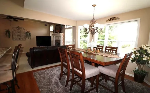 $409,000 | 4703 Wilshire Drive North, St. Joseph, MO 64506