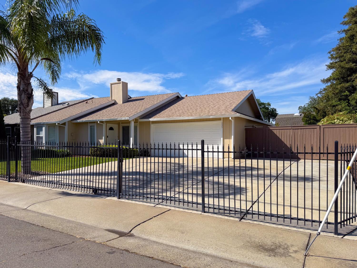 535 N Street Rio Linda, CA 95673 - Photo 4 of 33