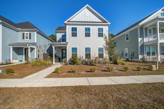 $479,000 | 106 Helena Park Drive, Summerville, SC 29486