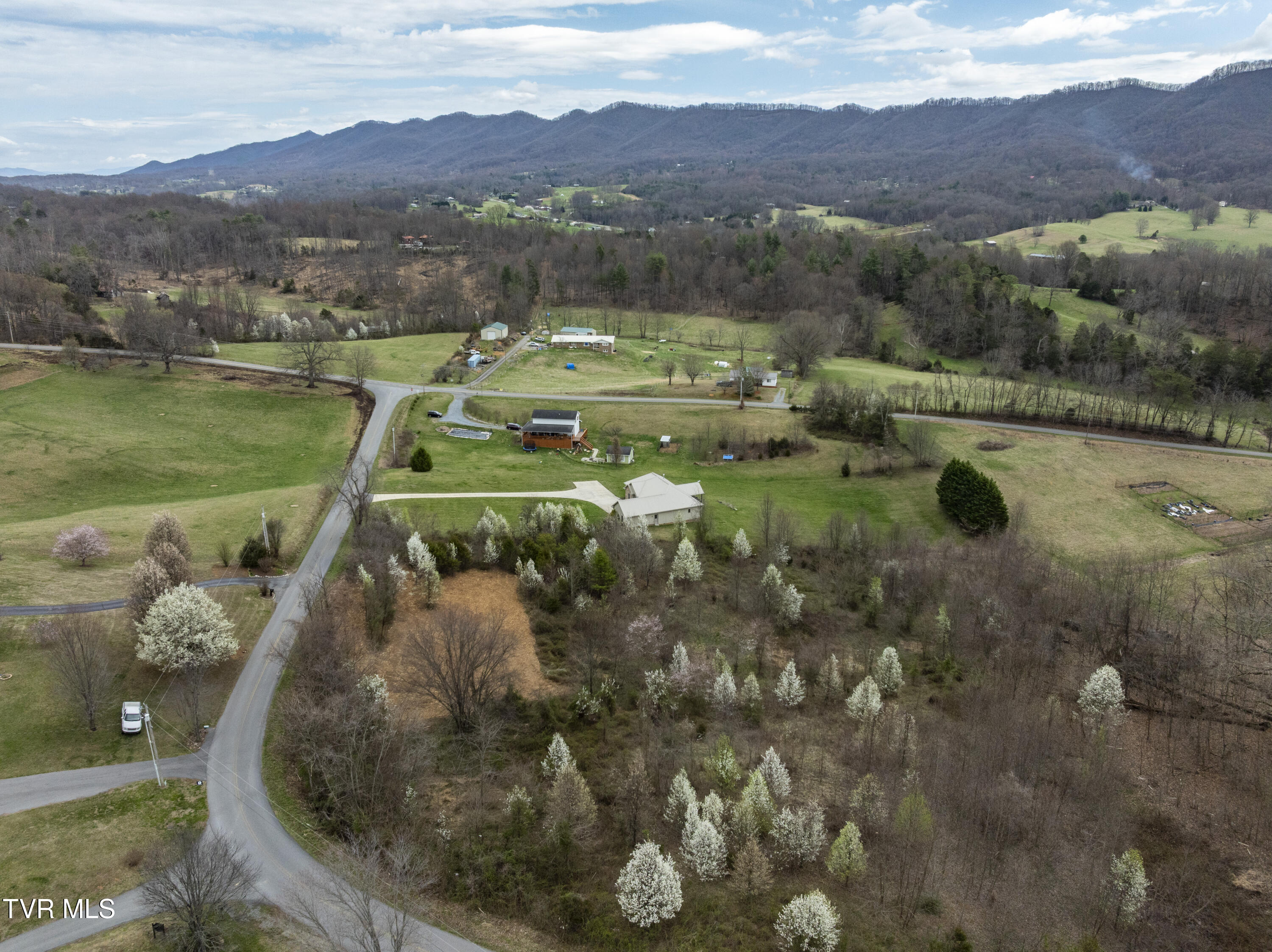 Tbd Ralph Hoss Road, Unit 4 Jonesborough, TN 37659 - Photo 6 of 19 RalphHoss-5