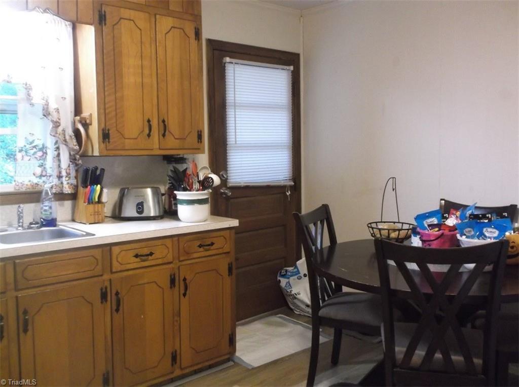 813 Spring Street Reidsville, NC 27320 - Photo 13 of 32 Gallery Image 13