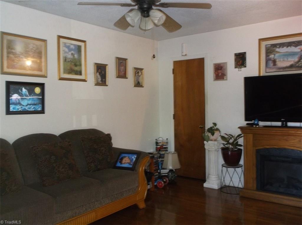 813 Spring Street Reidsville, NC 27320 - Photo 14 of 32 Gallery Image 14