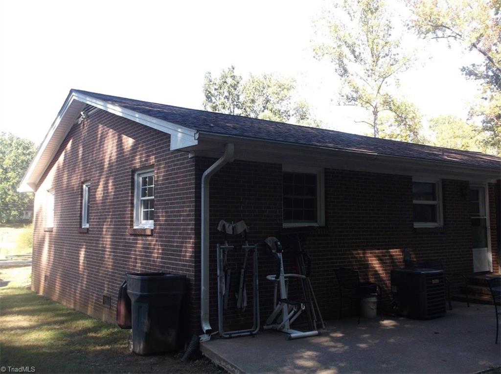 813 Spring Street Reidsville, NC 27320 - Photo 21 of 32 Gallery Image 21