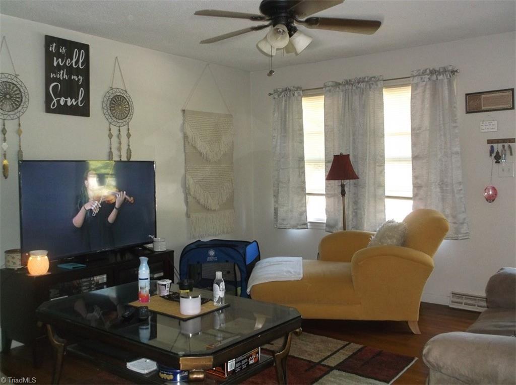 813 Spring Street Reidsville, NC 27320 - Photo 7 of 32 Gallery Image 7