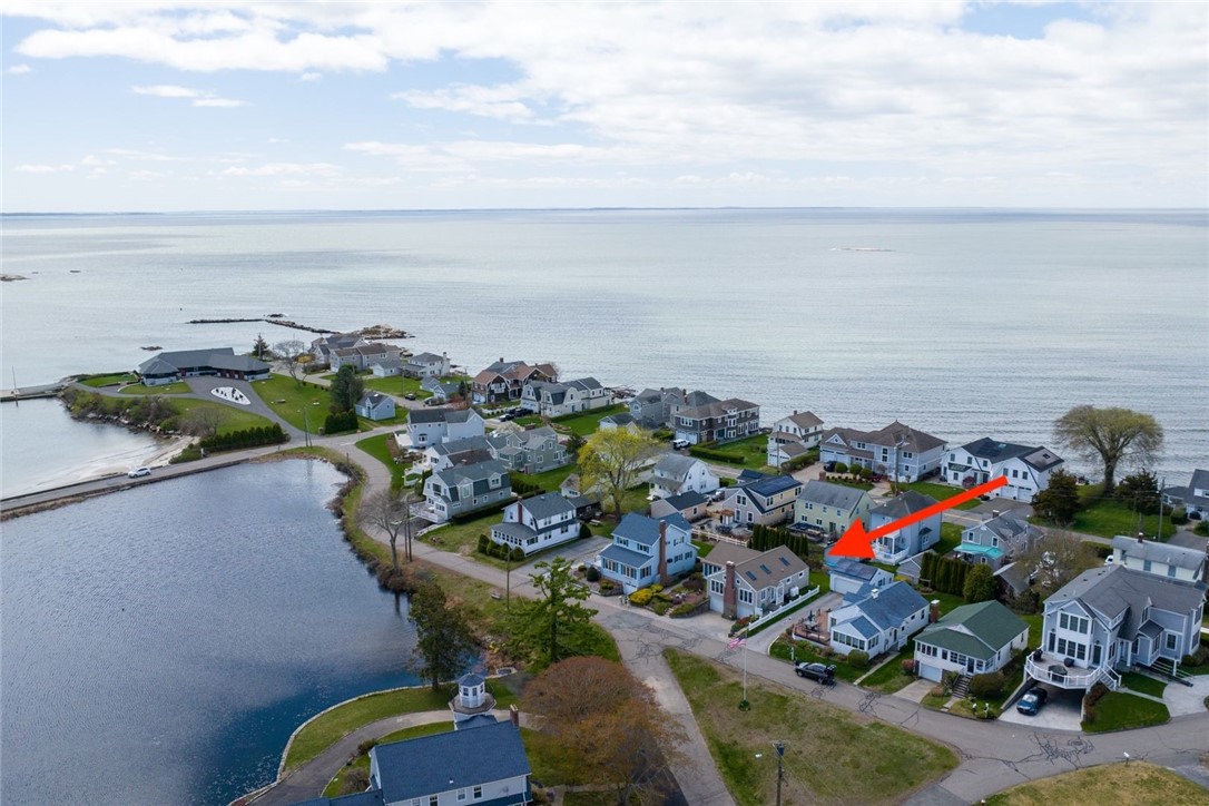 20 Brockett Road Niantic, CT 06357 - Photo 1 of 35 Giants Neck Beach