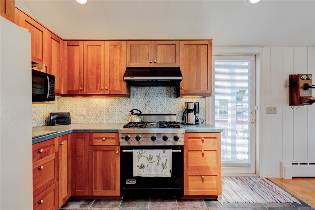 20 Brockett Road Niantic, CT 06357 - Photo 17 of 35