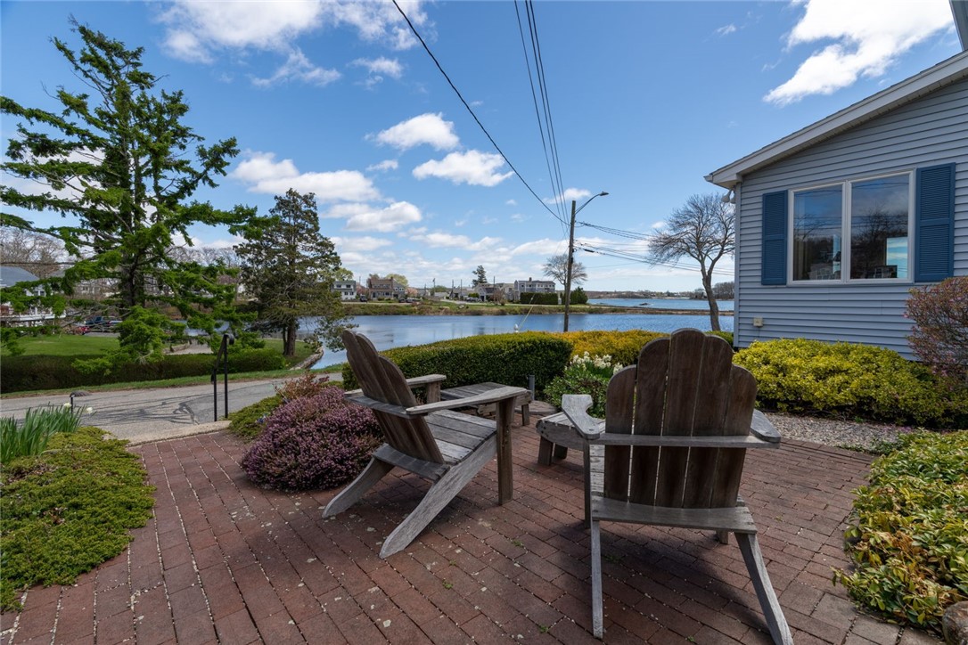 20 Brockett Road Niantic, CT 06357 - Photo 4 of 35 Gorgeous views