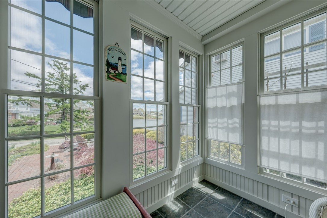 20 Brockett Road Niantic, CT 06357 - Photo 7 of 35