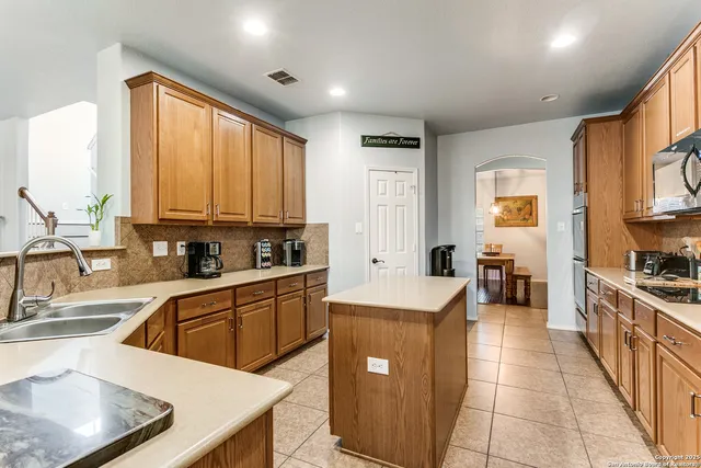 $439,000 | 456 Silver Buckle, Schertz, TX 78154