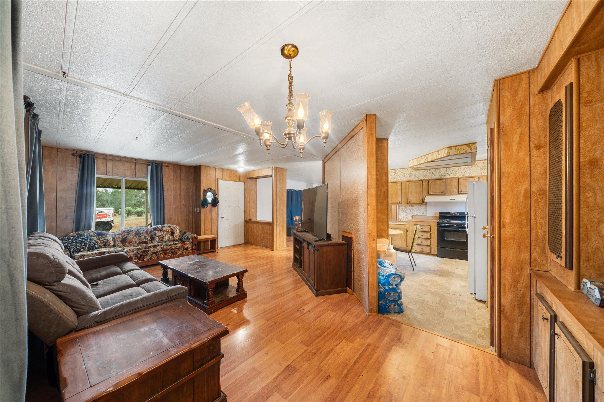 16578 Blue Horse Road Anderson, CA 96007 - Photo 6 of 22 06-BiggerFlow Real Estate Media-6