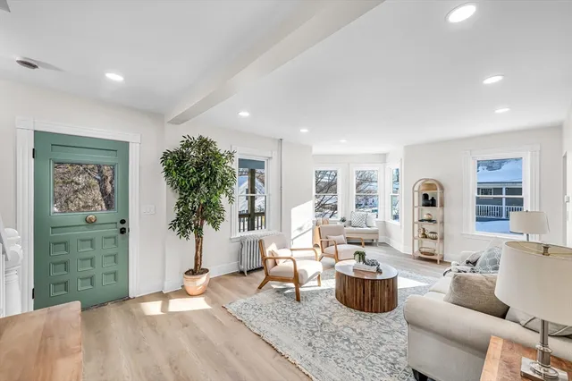 $350,000 | 8 Otis Street, Warren, MA 01083