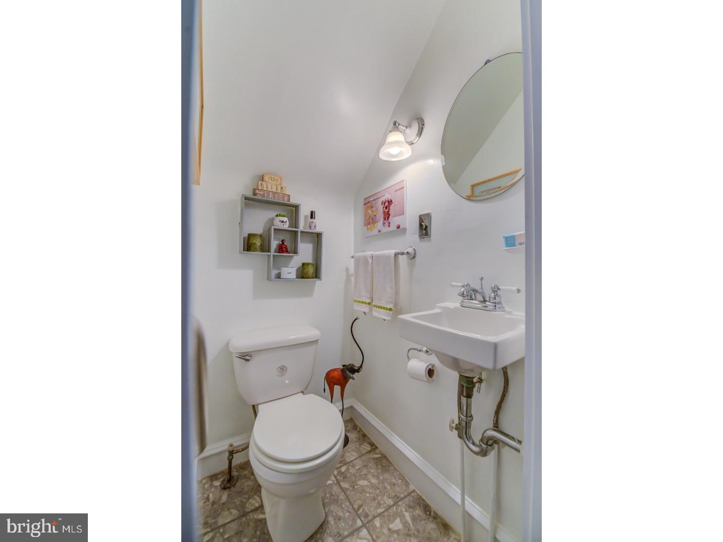 127 Arnold Road Ardmore, PA 19003 - Photo 14 of 25 Half Bath