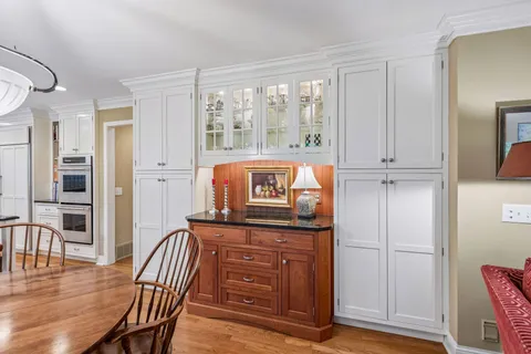 $1,100,000 | 925 Brockton Lane North, Plymouth, MN 55447