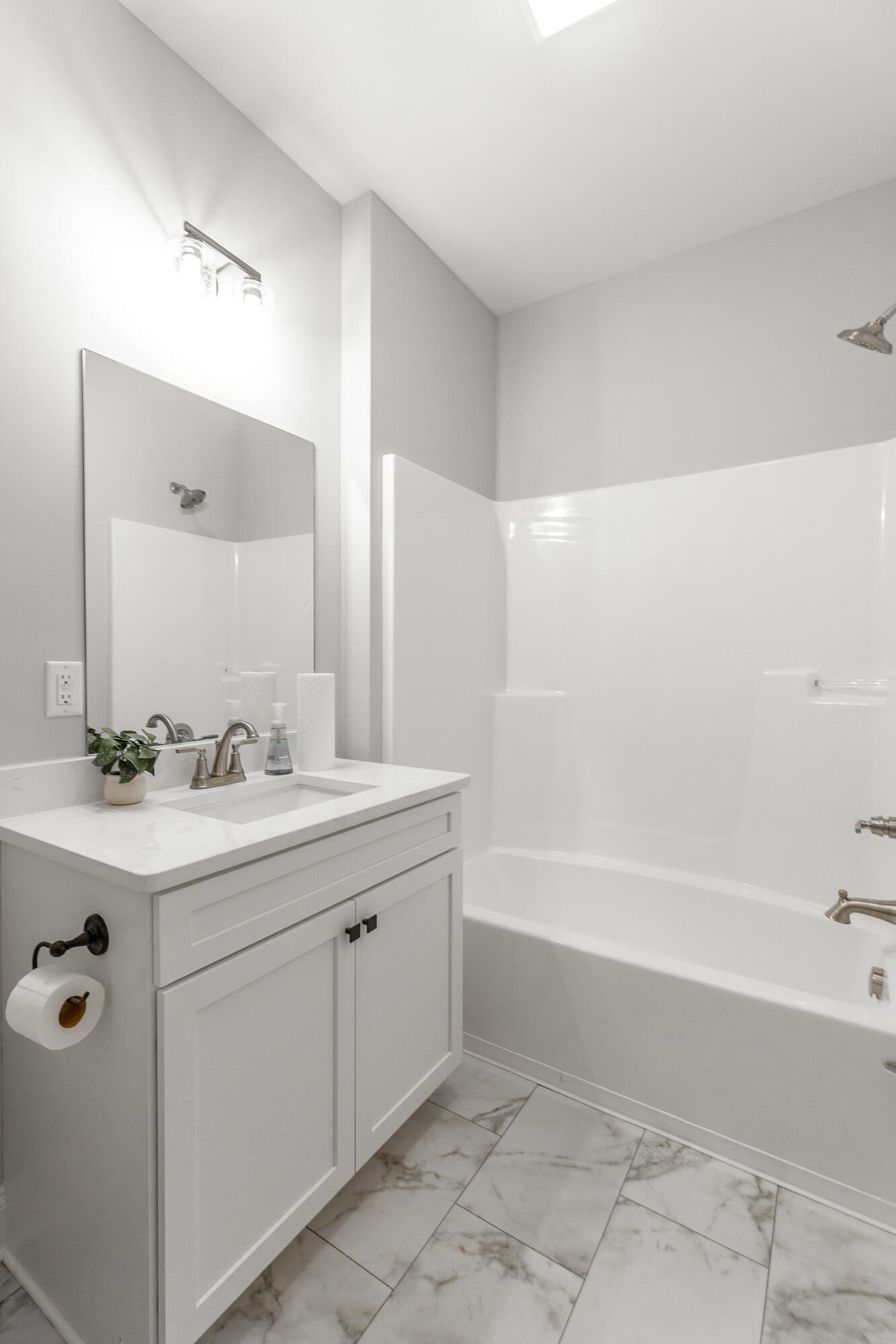 2599 Bannerman Lane, Unit 1 Chattanooga, TN 37421 - Photo 22 of 26 2599 Brannerman Road HD-53